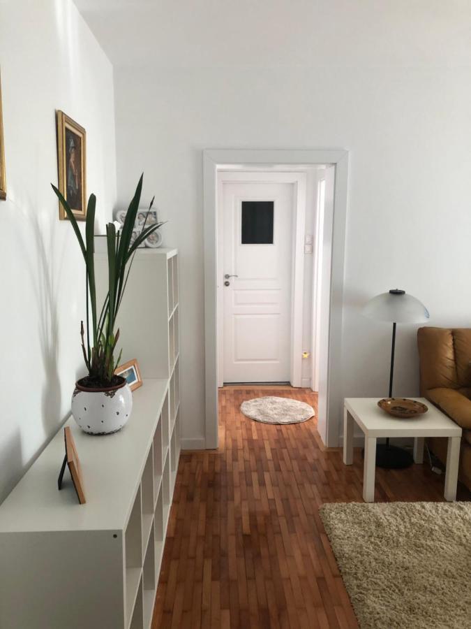 Appartamento Grig Apartament Bucarest Esterno foto